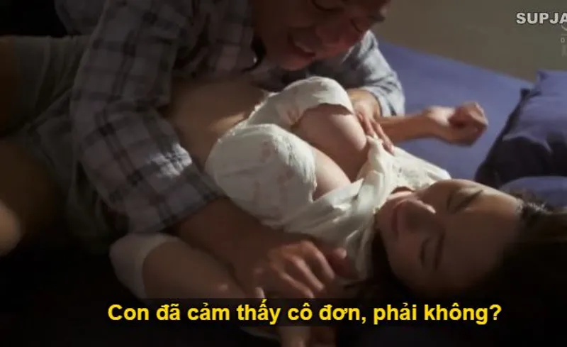 Nhìn con trai mải miết lao đầu vào việc khiến vợ sắp cưới của nó lẻ loi cô quạnh, ông bố chồng bất chấp tất cả lao vào quan hệ tình dục với con dâu.